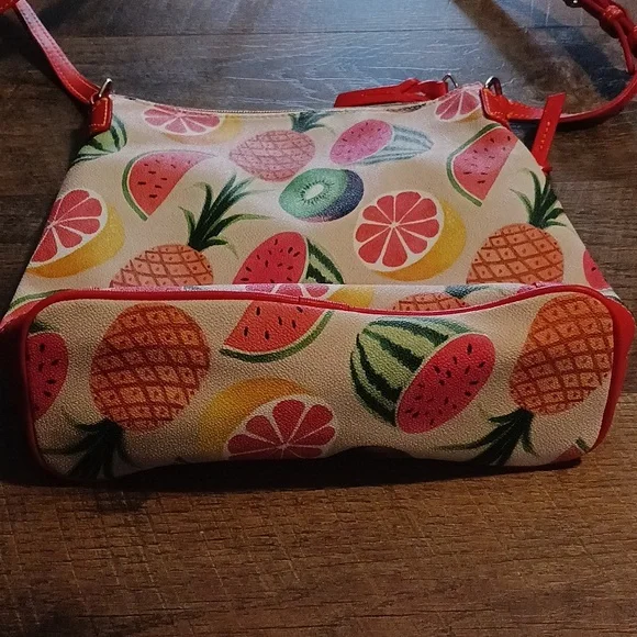 Dooney & Bourke Fruit print Bag πππ - Picture 5 of 14